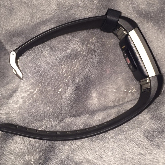 Fit Bit Charge 2 - Picture 3 of 3
